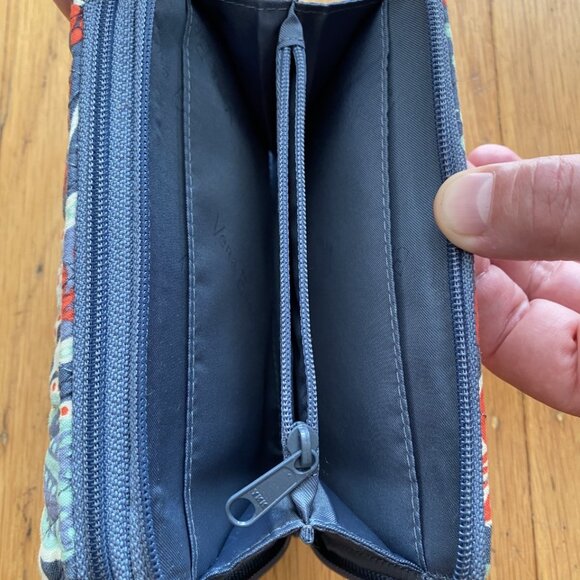 New without tags Vera Bradley Nomadic Floral All In One Crossbody Wallet Bag - Picture 4 of 5